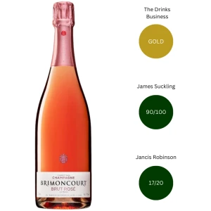 Ein Bild zeigt eine Flasche Champagne Brimoncourt CUVÉE BRUT ROSÉ mit einer lebendigen lachsrosa Färbung und einem eleganten Etikett. Um die Flasche herum sind grafische Elemente angeordnet, die ihre Auszeichnungen repräsentieren: ein goldener Kreis für eine Goldauszeichnung von The Drinks Business, ein grüner Kreis mit der Punktzahl 90/100 von James Suckling und ein weiterer grüner Kreis mit der Bewertung 17/20 von Jancis Robinson, was auf die hohe Qualität des Champagners hinweist