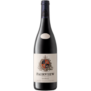 https://capreo.com/media/f9/a9/e9/1731512707/Fairview Shiraz 2021_1.png