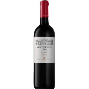 https://capreo.com/media/90/f7/38/1723542305/Vergenoegd Löw Amalie Merlot 2021_1.png