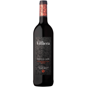 https://capreo.com/media/be/94/b5/1761295506/Villiera Down to Earth Red 2022_1.png